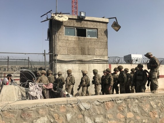 The Weekend Leader - Taliban takes over 3 gates of Kabul airport